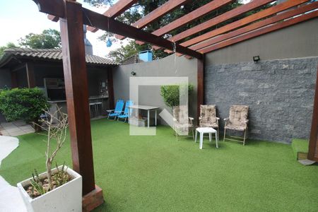 Casa de condomínio à venda com 263m², 3 quartos e 2 vagas Casa de condomínio à venda com 263m², 3 quartos e 2 vagasQuintal