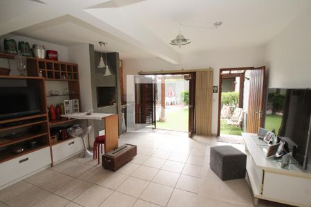 Casa de condomínio à venda com 263m², 3 quartos e 2 vagas Casa de condomínio à venda com 263m², 3 quartos e 2 vagasVaranda gourmet