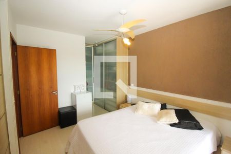 Casa de condomínio à venda com 263m², 3 quartos e 2 vagas Casa de condomínio à venda com 263m², 3 quartos e 2 vagasQuarto Suíte