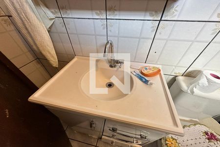 Casa à venda com 480m², 4 quartos e 4 vagasBanheiro 2