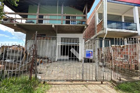 Casa à venda com 480m², 4 quartos e 4 vagasFachada