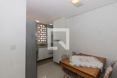 Apartamento à venda com 63m², 2 quartos e 1 vagaCozinha e Área de Serviço