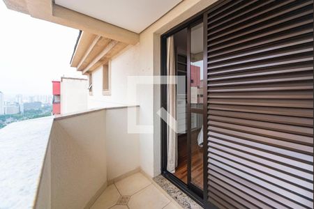 Apartamento à venda com 210m², 3 quartos e 3 vagasVaranda do Quarto 3