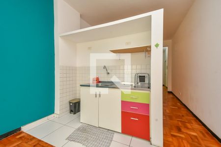 Sala/Cozinha de kitnet/studio à venda com 1 quarto, 42m² em República, São Paulo
