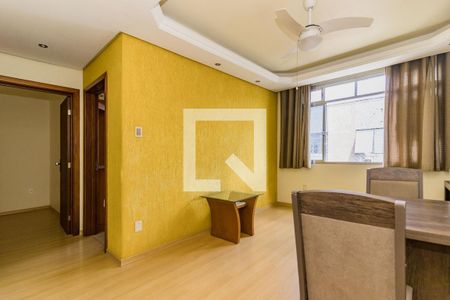 Sala de apartamento à venda com 2 quartos, 54m² em Medianeira, Porto Alegre