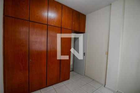 Quarto 1 de apartamento para alugar com 2 quartos, 73m² em Grajaú, Rio de Janeiro