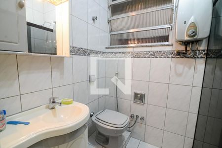 Apartamento para alugar com 73m², 2 quartos e sem vagaBanheiro
