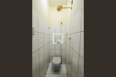 Apartamento para alugar com 73m², 2 quartos e sem vagaBanheiro de Serviço