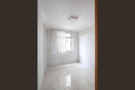 Quarto 1 de apartamento para alugar com 3 quartos, 109m² em Ouro Preto, Belo Horizonte