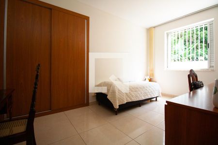 Apartamento à venda com 248m², 3 quartos e 1 vagaquarto