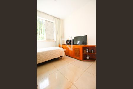 Apartamento à venda com 248m², 3 quartos e 1 vagaquarto 2