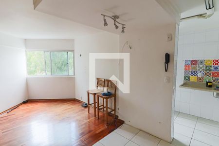 Sala de apartamento para alugar com 2 quartos, 52m² em Jardim Olympia, São Paulo