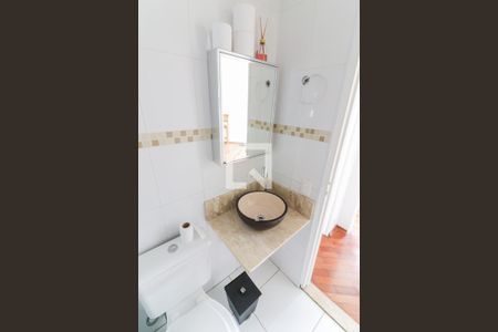 Banheiro de apartamento para alugar com 2 quartos, 52m² em Jardim Olympia, São Paulo
