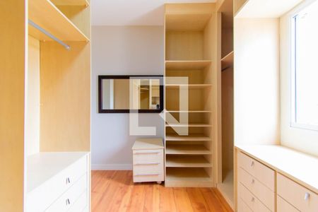 Apartamento à venda com 85m², 3 quartos e 3 vagasCloset da suíte
