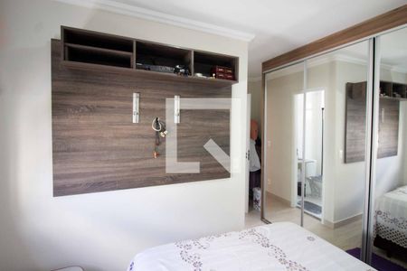 Apartamento à venda com 74m², 3 quartos e 2 vagasQuarto 3