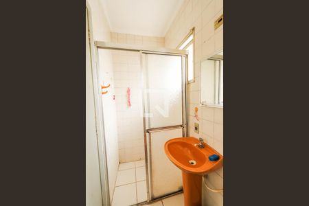 Casa à venda com 115m², 3 quartos e 2 vagasBanheiro