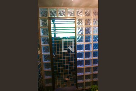 Casa para alugar com 230m², 4 quartos e 2 vagas Casa para alugar com 230m², 4 quartos e 2 vagasBanheiro social