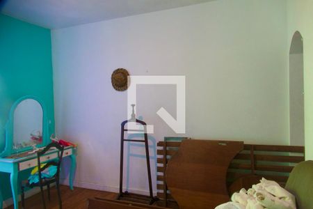 Casa para alugar com 230m², 4 quartos e 2 vagas Casa para alugar com 230m², 4 quartos e 2 vagasSuíte