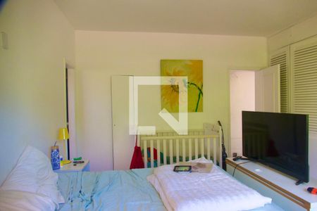 Casa para alugar com 230m², 4 quartos e 2 vagas Casa para alugar com 230m², 4 quartos e 2 vagasSuíte