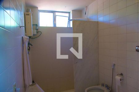 Casa para alugar com 230m², 4 quartos e 2 vagas Casa para alugar com 230m², 4 quartos e 2 vagasSuíte banheiro