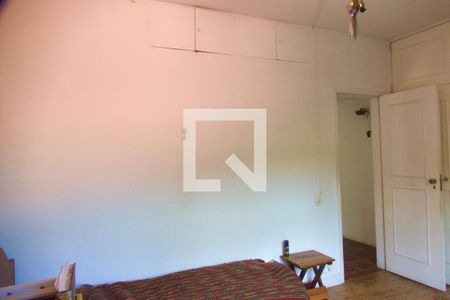 Casa para alugar com 230m², 4 quartos e 2 vagas Casa para alugar com 230m², 4 quartos e 2 vagasQuarto