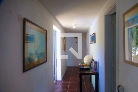 Casa para alugar com 230m², 4 quartos e 2 vagas Casa para alugar com 230m², 4 quartos e 2 vagasCorredor