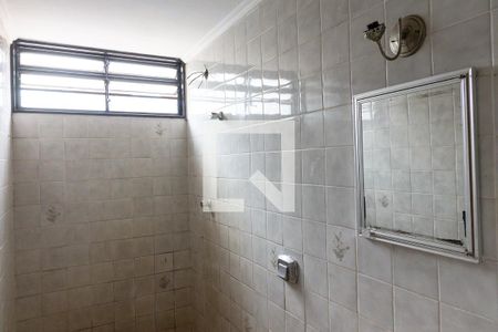 Casa para alugar com 100m², 2 quartos e 2 vagas Casa para alugar com 100m², 2 quartos e 2 vagasBanheiro