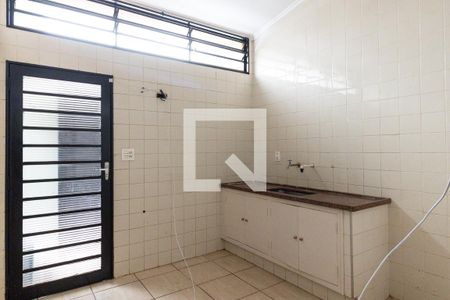Casa para alugar com 100m², 2 quartos e 2 vagas Casa para alugar com 100m², 2 quartos e 2 vagasCozinha