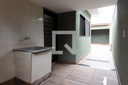 Casa para alugar com 100m², 2 quartos e 2 vagas Casa para alugar com 100m², 2 quartos e 2 vagasLavanderia