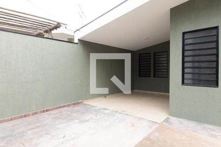 Casa para alugar com 100m², 2 quartos e 2 vagas Casa para alugar com 100m², 2 quartos e 2 vagasGaragem