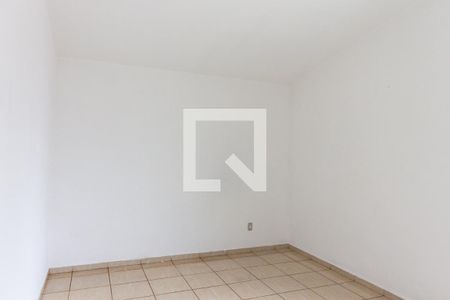 Casa para alugar com 100m², 2 quartos e 2 vagas Casa para alugar com 100m², 2 quartos e 2 vagasSala