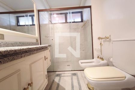 Apartamento à venda com 639m², 4 quartos e 4 vagasBanheiro suíte 3