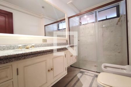 Apartamento à venda com 639m², 4 quartos e 4 vagasBanheiro suíte 3