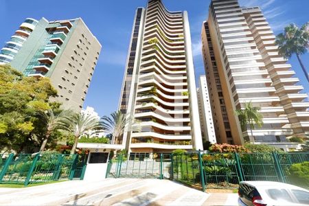 Apartamento à venda com 639m², 4 quartos e 4 vagasFachada do condomínio