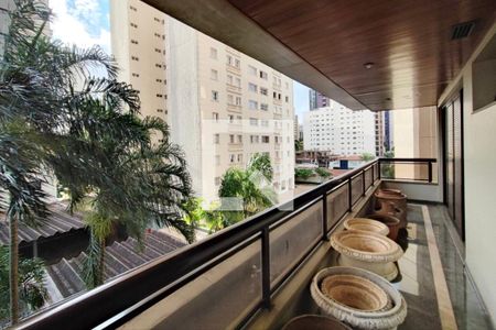 Apartamento à venda com 639m², 4 quartos e 4 vagasVaranda Quarto suíte 2