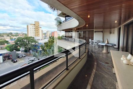 Apartamento à venda com 639m², 4 quartos e 4 vagasVaranda da Sala