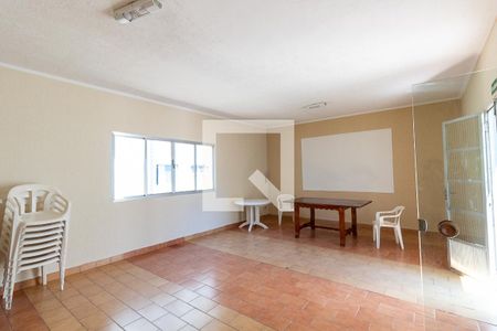 Apartamento para alugar com 57m², 2 quartos e 1 vagaÁrea comum - Salão de festas