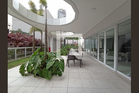 Apartamento à venda com 339m², 3 quartos e 5 vagas Apartamento à venda com 339m², 3 quartos e 5 vagasÁrea comum - Salão de festas