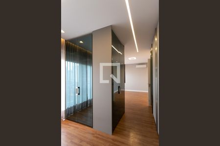 Apartamento à venda com 339m², 3 quartos e 5 vagas Apartamento à venda com 339m², 3 quartos e 5 vagasSuíte 2
