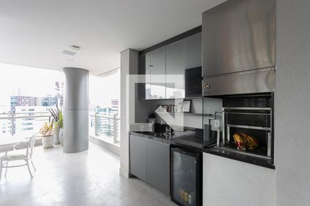 Apartamento à venda com 339m², 3 quartos e 5 vagas Apartamento à venda com 339m², 3 quartos e 5 vagasChurrasqueira