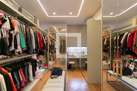 Apartamento à venda com 339m², 3 quartos e 5 vagas Apartamento à venda com 339m², 3 quartos e 5 vagasSuíte 3