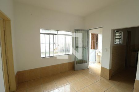 Sala de apartamento para alugar com 1 quarto, 40m² em Vila Sao Sebastiao, Duque de Caxias