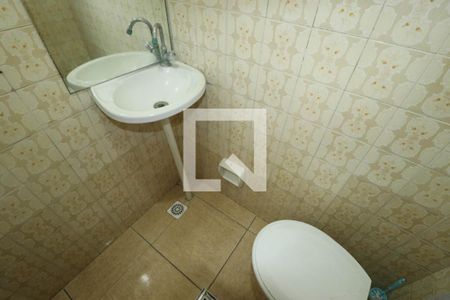 Banheiro  de apartamento para alugar com 1 quarto, 40m² em Vila Sao Sebastiao, Duque de Caxias