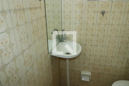Banheiro  de apartamento para alugar com 1 quarto, 40m² em Vila Sao Sebastiao, Duque de Caxias