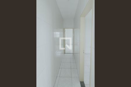 Corredor de apartamento para alugar com 2 quartos, 60m² em Vila Sao Sebastiao, Duque de Caxias