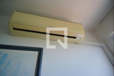 Sala  de apartamento para alugar com 2 quartos, 52m² em Jardim Carvalho, Porto Alegre