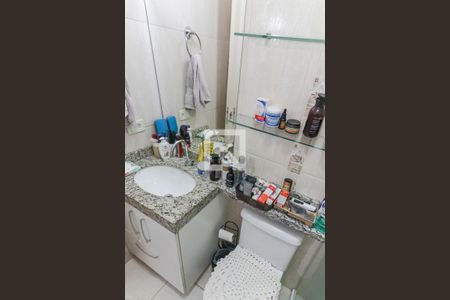 Casa à venda com 230m², 3 quartos e 4 vagasBanheiro Social