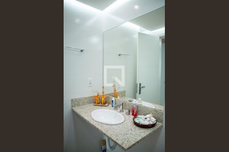 Apartamento à venda com 406m², 3 quartos e 3 vagas Apartamento à venda com 406m², 3 quartos e 3 vagasBanheiro da Suíte 3