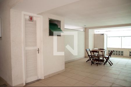 Apartamento à venda com 406m², 3 quartos e 3 vagas Apartamento à venda com 406m², 3 quartos e 3 vagasÁrea comum - Salão de festas