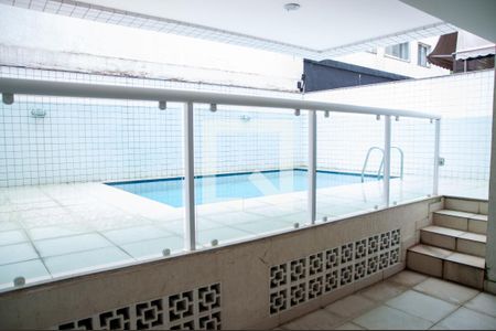 Apartamento à venda com 406m², 3 quartos e 3 vagas Apartamento à venda com 406m², 3 quartos e 3 vagasÁrea comum - Piscina